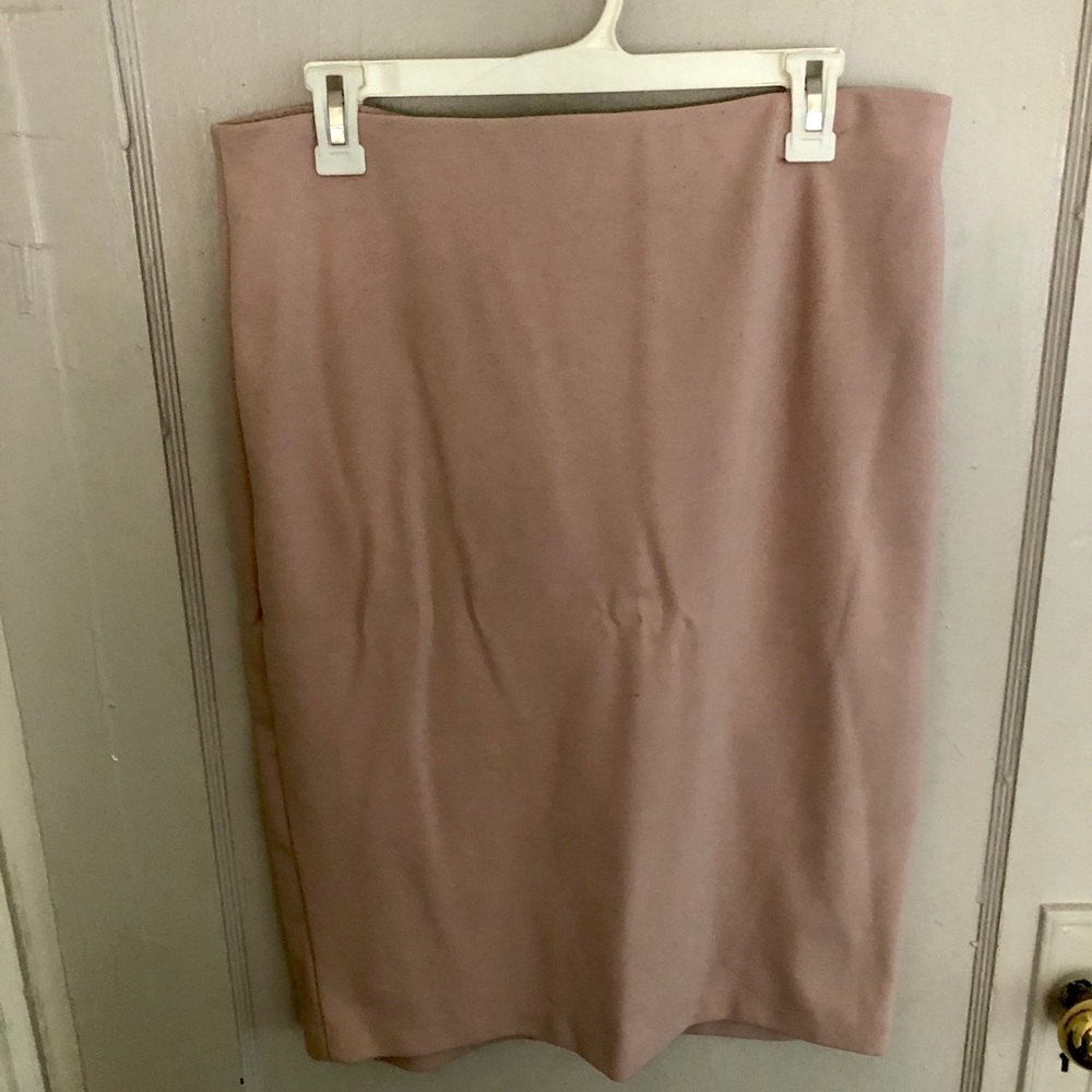 Nude Pencil skirt